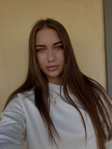 Юна